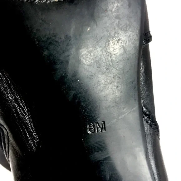 GUESS boots, Black w/Heels & Zippered Back, Size 8 - Picture 4 of 15